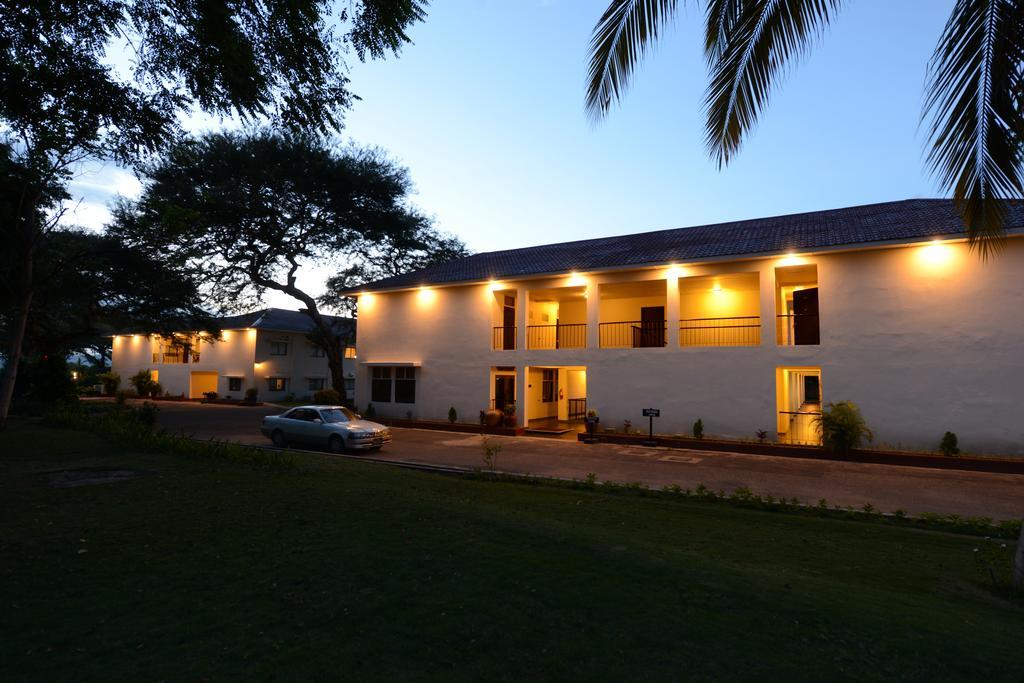 Bagan Thiripyitsaya Sanctuary Resort Exterior foto